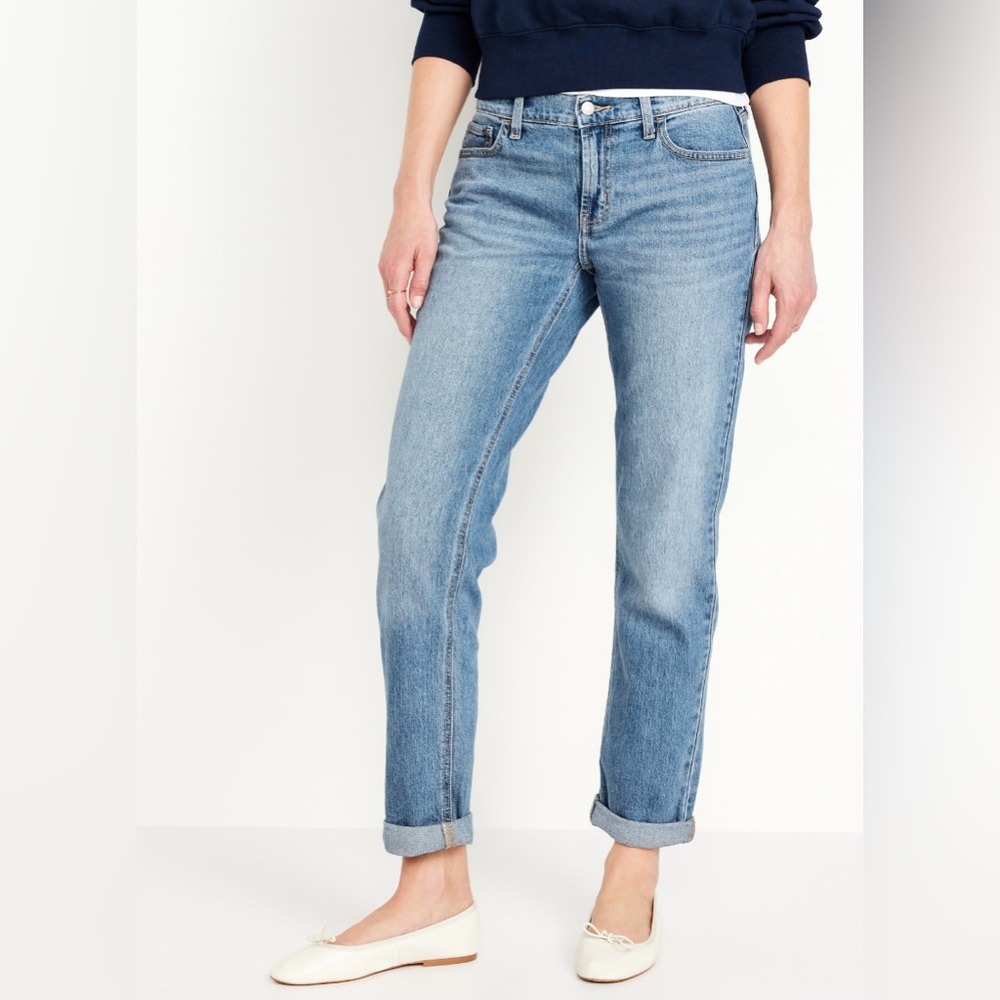 Mid-Rise Wow Boyfriend Straight Jeans